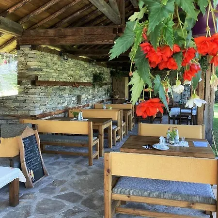 Πανσιόν Family Byalata Kashta Kovačevica