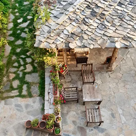 Family Byalata Kashta Πανσιόν